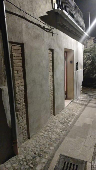 Вилла Casa In Antico Borgo Medievale A Tarano Ri, Via Giacomo Leopardi, 15 Экстерьер фото